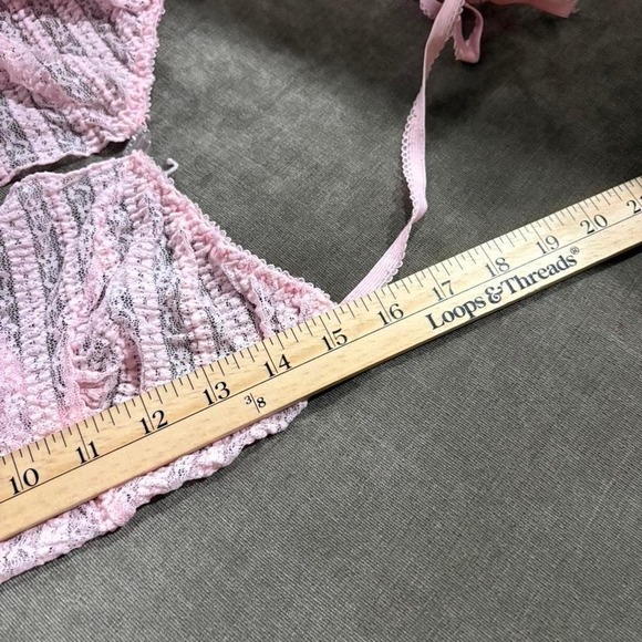 00s Style Leg Avenue Pink Sheer Striped Halter Neck Crop Top Size X-Small - Picture 6 of 6